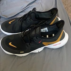 Nike free 5.0 running sneaker